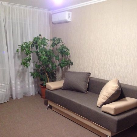 Apartment On Bohdana Gavrilishina Kpi Kiev Exterior photo