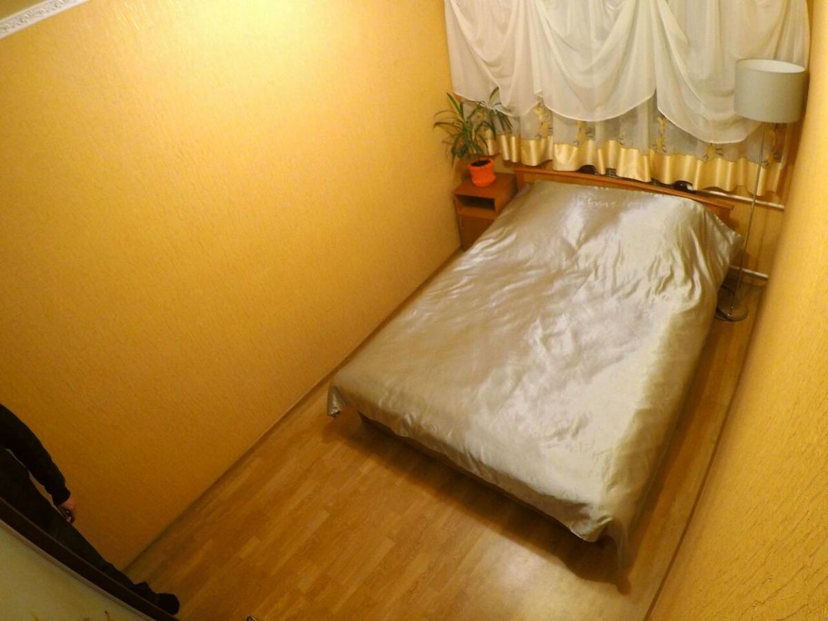Apartment On Bohdana Gavrilishina Kpi Kiev Exterior photo